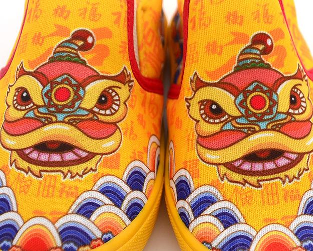 中国风舞狮南狮印花帆布鞋男童幼儿园室内鞋校园鞋软底轻便