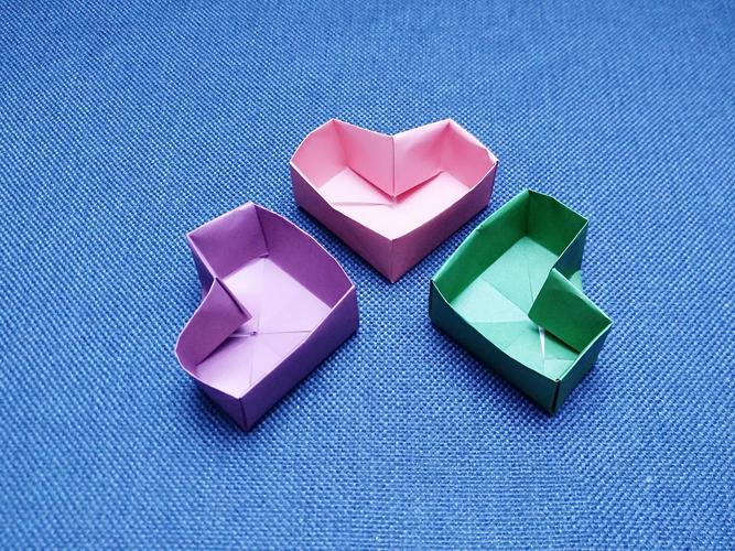 教你做有意思的折纸心形礼盒