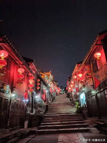 中国"侗都"600年"翘街"夜景虽美,但是完全没游客