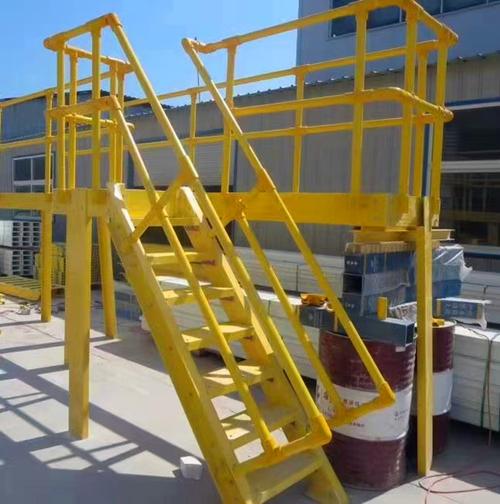 县润飞玻璃钢有限公司专业生产:玻璃钢楼梯,玻璃钢斜爬梯,玻璃钢斜梯