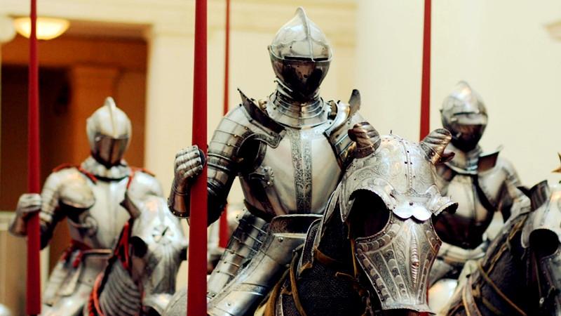 15世纪欧洲最精良的铠甲板甲拥有极佳防护以及致命缺陷