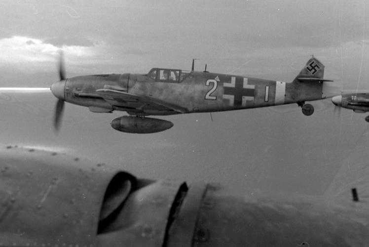 二战德意志帝国航空部长打压下的逆袭bf109新一代战机初长成