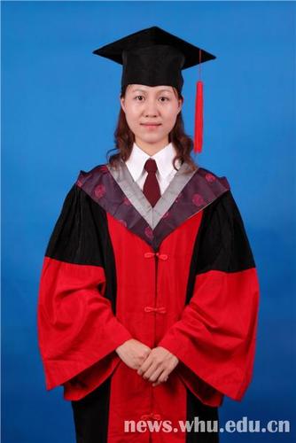 武汉大学新闻网- 【毕业61影像】图解:学位服应该这么穿