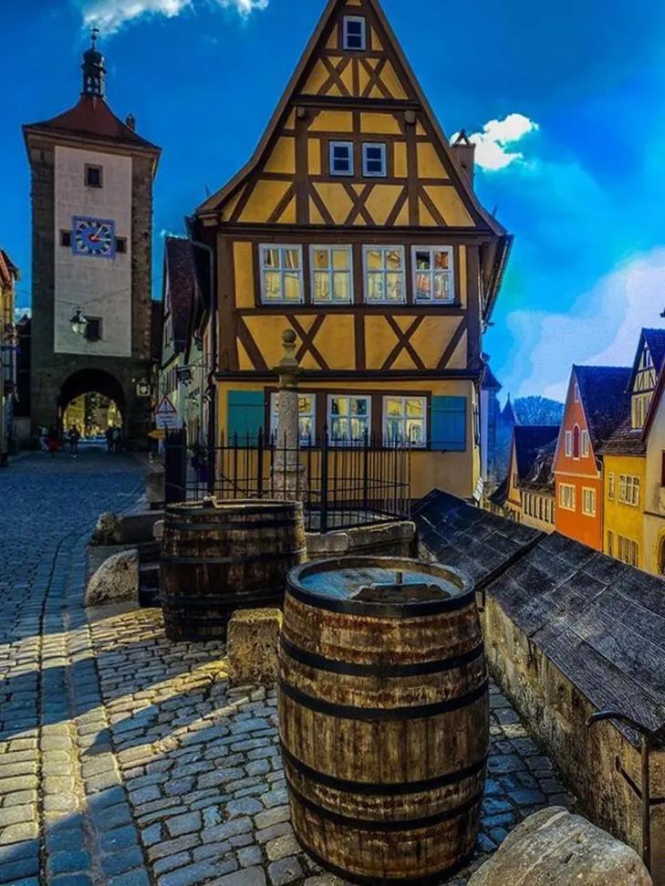 浪漫的童话小镇之一 | 德国罗腾堡 罗腾堡是一座中世纪古老的 - 抖音