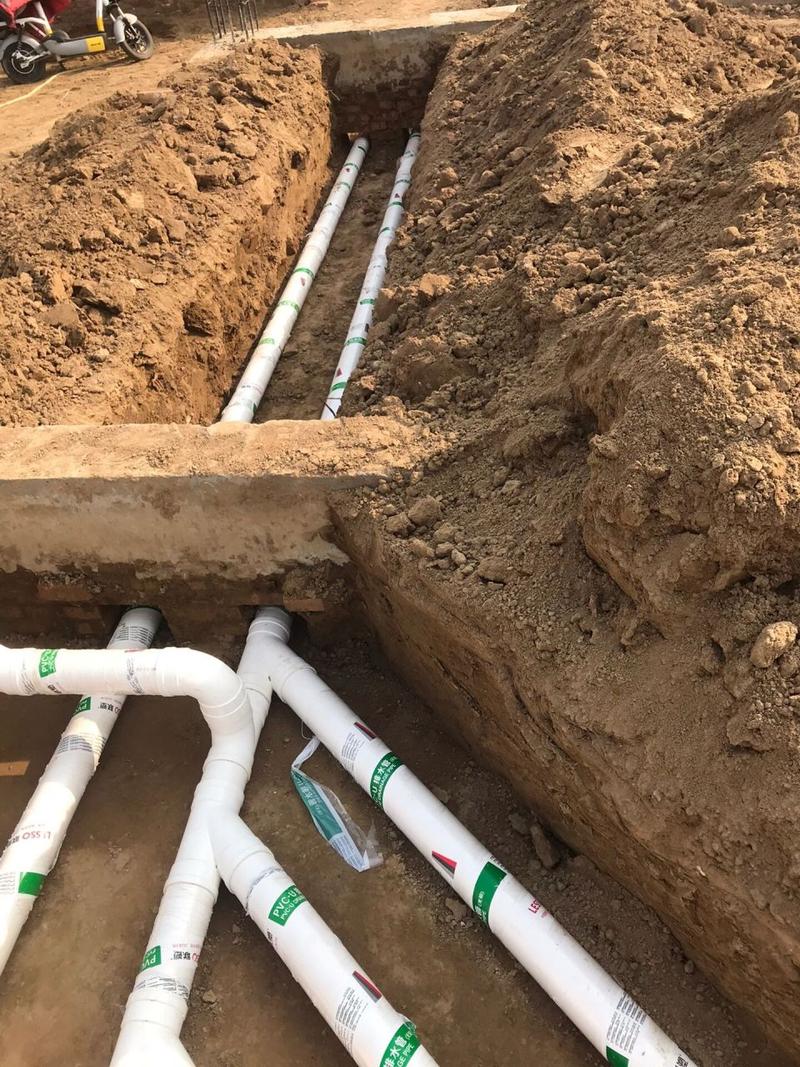 农村自建房排水管 专门请假一天,指导施工队按照斜三通做排水管,施工