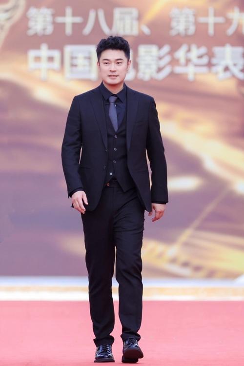 陈赫出席第18届第19届中国电影华表奖开场节目献唱光辉