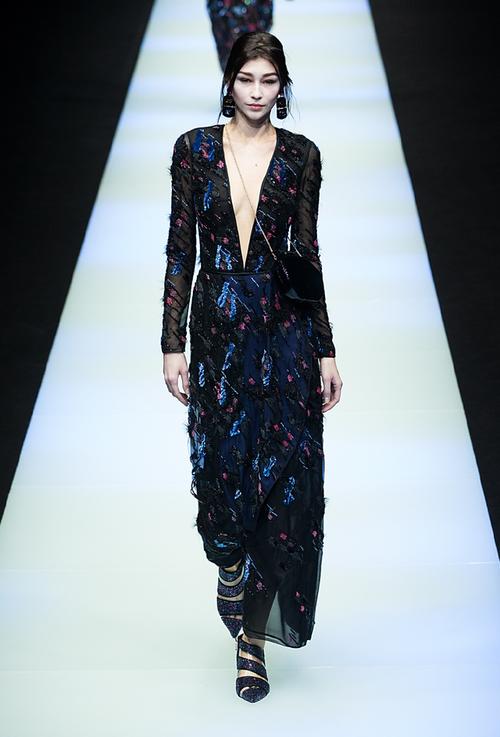 米兰时装周:乔治·阿玛尼发布秋冬女装新品
