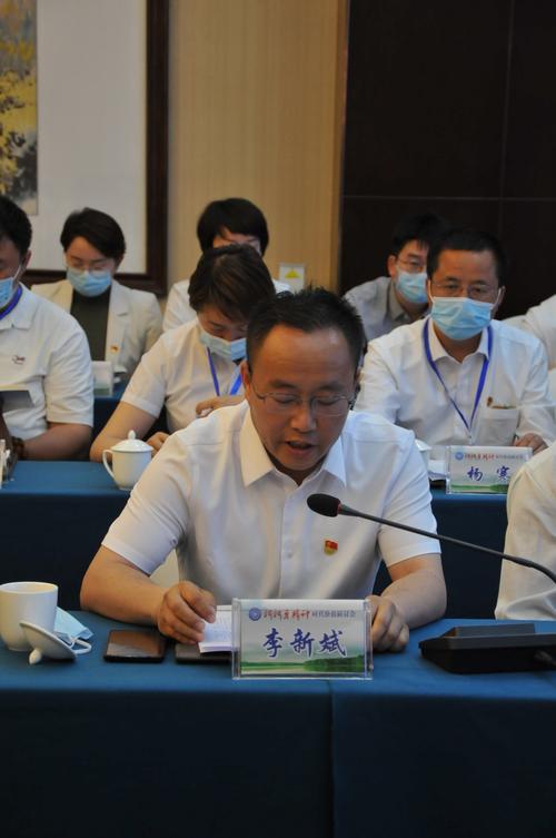 李新斌 温宿县委书记柯柯牙绿化工程承载着历届地委班子为人民谋幸福