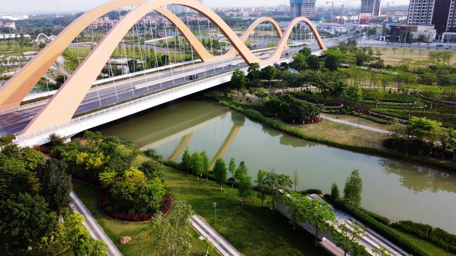 三水新城彩虹桥和荷香公园