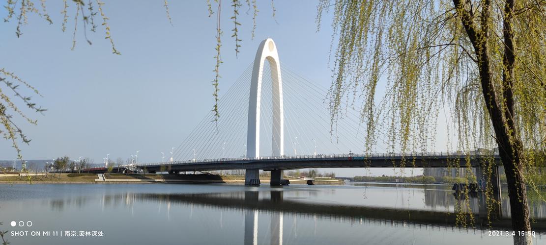 春到南京雄州大桥202134手机拍摄于滁河湿地公园