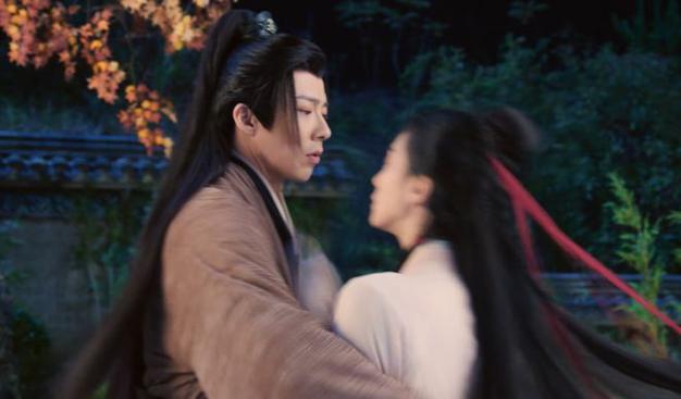 同样是拍吻戏把殷桃刘亦菲和刘诗诗放在一起对比差距就出来了
