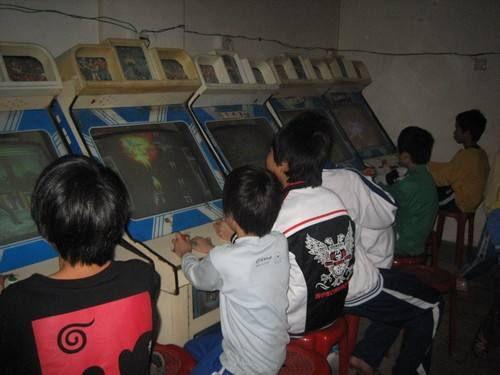 80后童年的怀旧经典怀旧街头电子游戏室