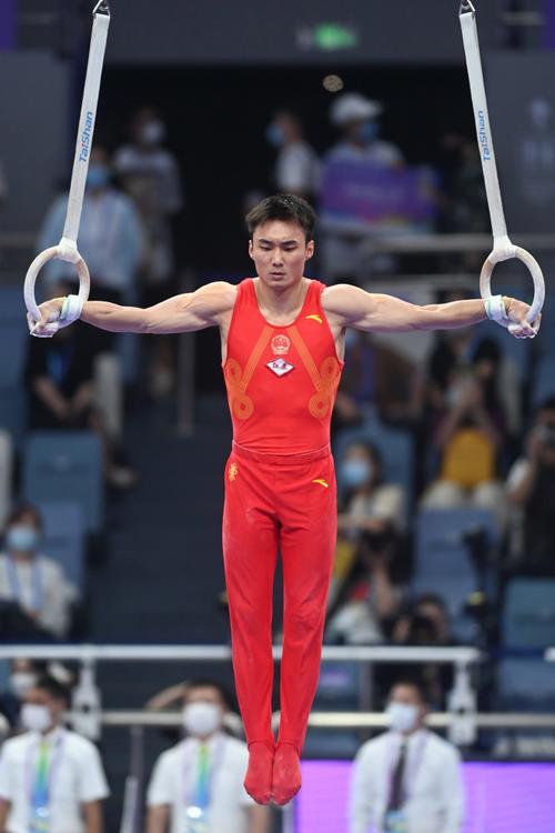 (体育)体操——全国锦标赛:孙炜获男子个人全能亚军