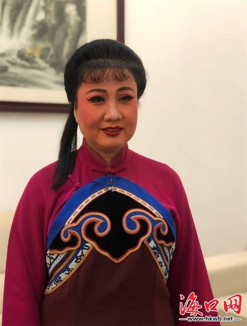 在海口演出,该剧阵容由北京京剧院一行80人组成,当红京剧名家王蓉蓉