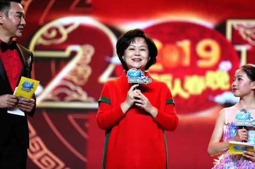 cctv少儿频道节目著名主持人,孩子们酷爱的"围裙妈妈"鞠萍姐姐也作为