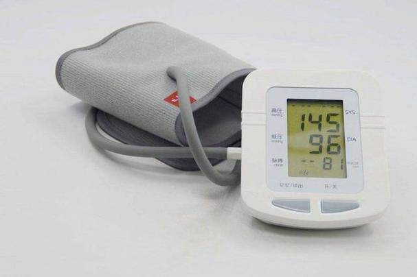 原创为什么电子血压计越测越低是因为电子血压计不准医生讲出实话