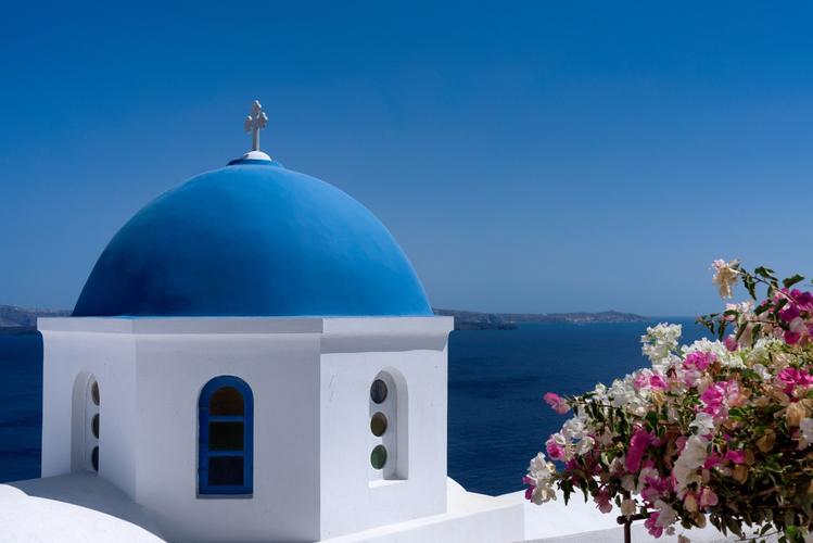 地中海 希腊蓝顶教堂_4k风景图片高清壁纸_墨鱼部落格