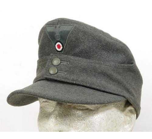 二战德军m43野战帽长帽檐活动帽墙前方用两颗纽扣固定