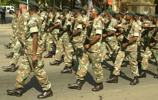 南非士兵大举进军民主刚果