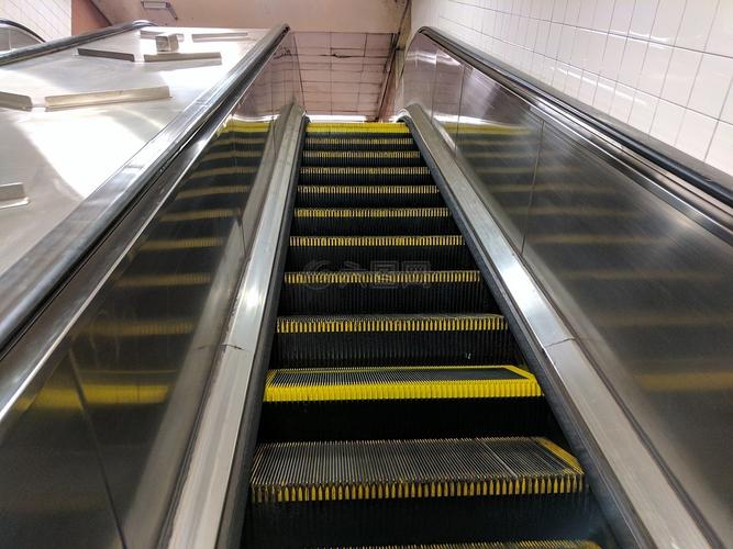 自动扶梯,纽约地铁自动扶梯,城市