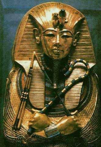 古代埃及法老的坟墓——金字塔中的秘密,就成了古埃及的又一个需要