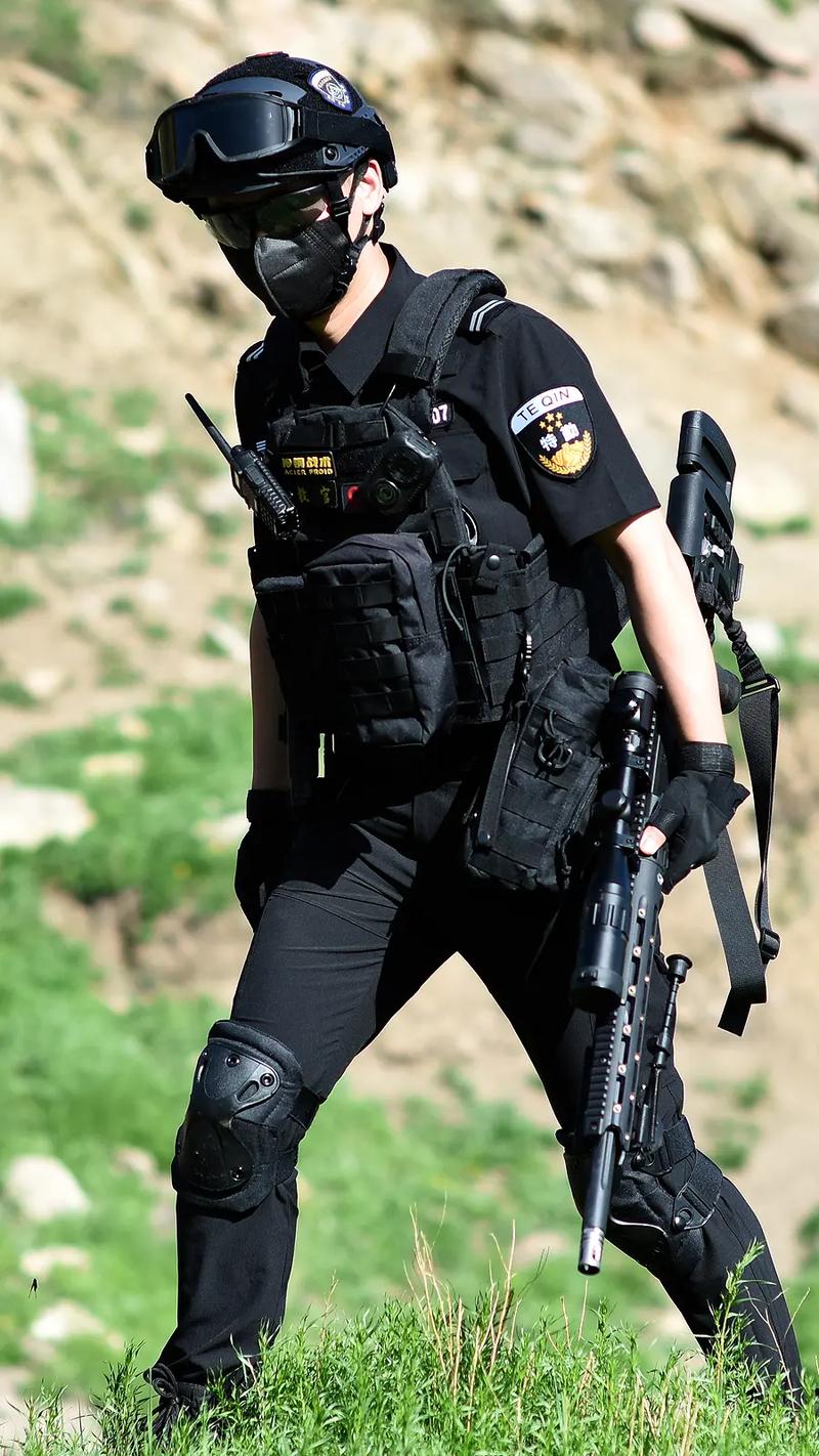夏季特勤短袖速干战术服套装.#人民警察 #特勤 #致敬人民警 - 抖音