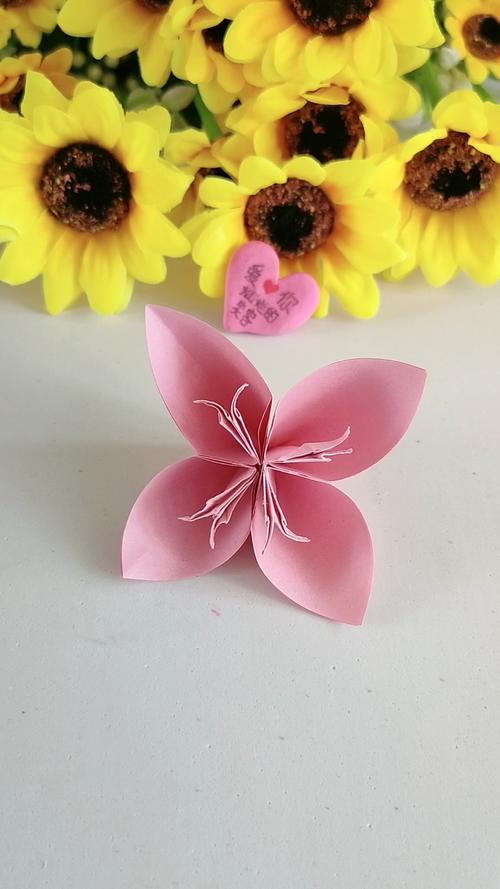 手工折纸:超立体的花朵,赶快学起来