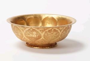 唐代唐代早期紫铜鎏金神兽碗,此金碗做工考究,珍珠底,神兽攒刻
