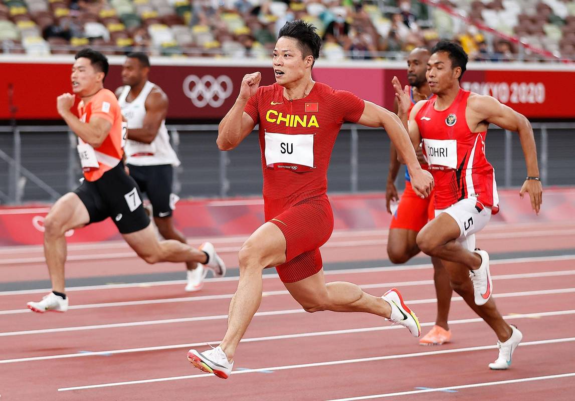 长江日报8月1日讯8月1日晚间,奥运男子100米短跑半决赛开始,中国百米