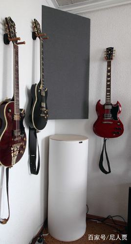 如何把吉他优雅的挂在墙上?