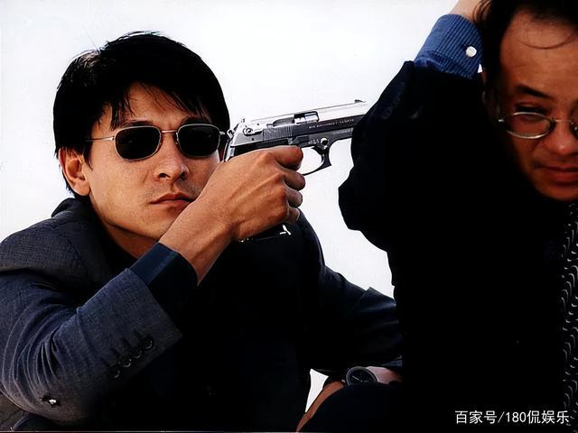 1998年,《龙在江湖》横空出世,直接成为刘德华电影生涯的分水岭.