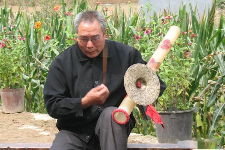 渔鼓本是一根竹 ——记省级非物质文化遗产镇安渔鼓项目代表性传承人