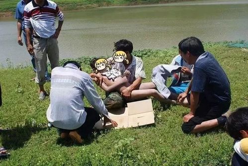 学生到小地名"石包沱"的黄沙河"踩水"玩耍时,意外溺水,被打捞上岸时已