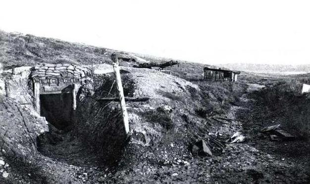 1178战斗在默兹河右岸1916年5月8月德军火焰喷射器在凡尔登的厮杀上篇