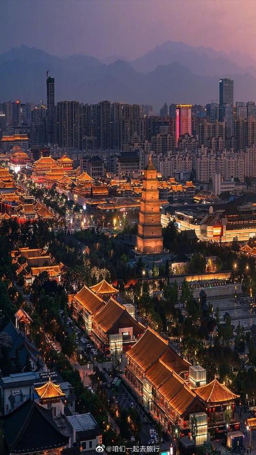 西安#西安是中国陕西省的首府,拥有悠久的历史和丰富的文化遗产.