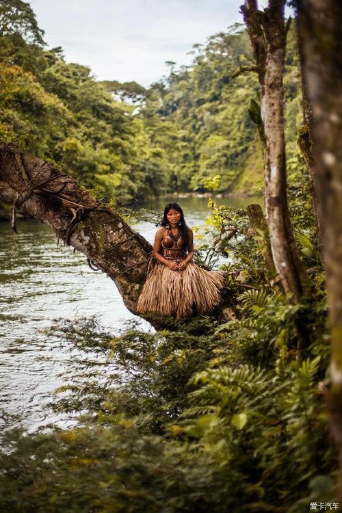 03.亚马逊雨林的土著美女