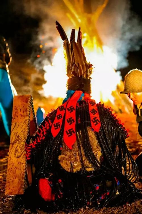 神秘的蒙古族萨满祭火仪式(震撼组图)