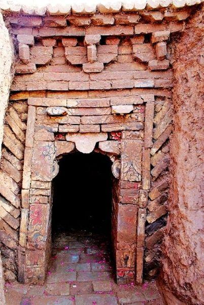 惊世考古:山东章丘发现六座元代砖雕壁画墓(组图)