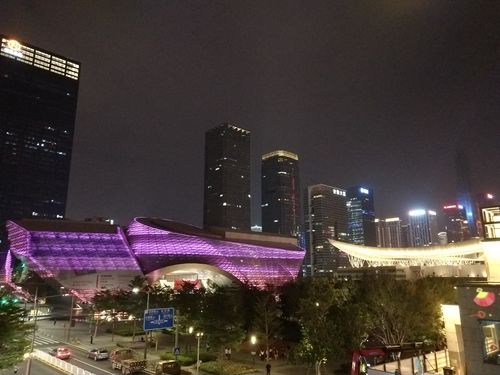 夜游深圳市民中心广场(手机随拍)