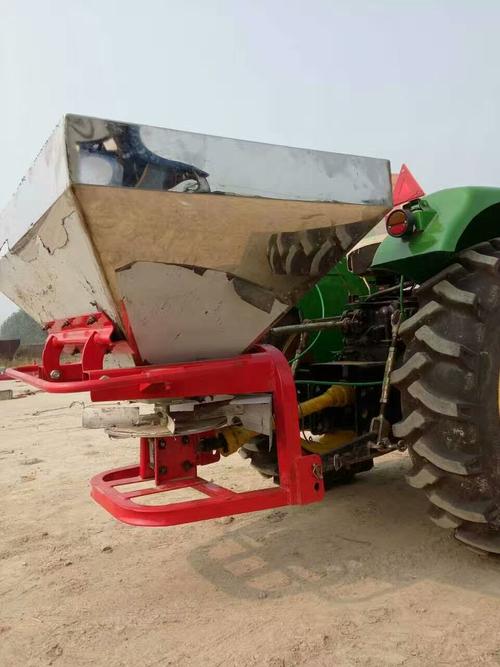 施肥机 撒化肥机子 配套小四轮拖拉机撒肥料机子 撒肥机