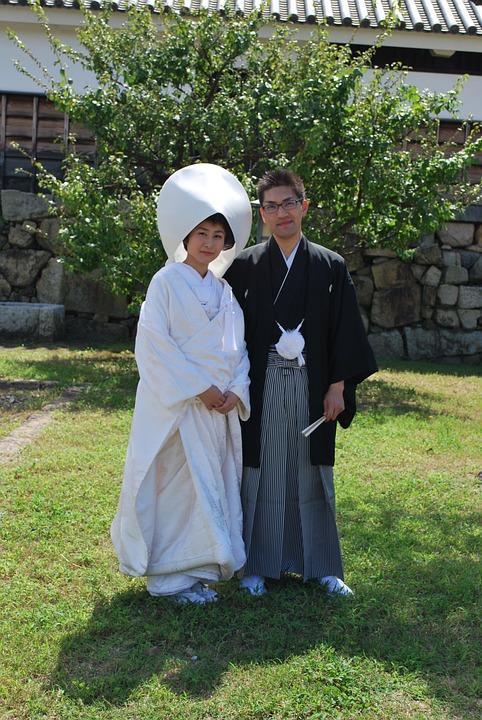 日本传统结婚礼服(取自pixabay).