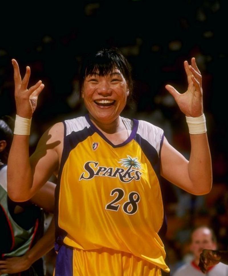 郑海霞,河南农村走出来的篮球巨星,一个名字充满了挑战与悬念!