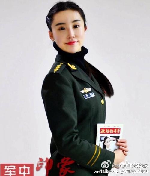 重庆武警美女上尉杨琳爆红颜值秒杀韩国女团