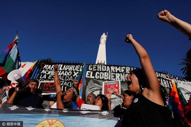 阿根廷印第安人在游行冲突中死亡 民众上街讨公道
