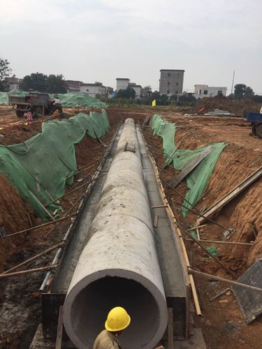 康芝路项目 k7 703圆管涵管身混凝土浇筑完成.