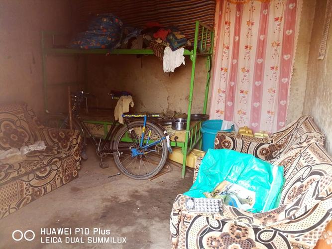非洲为什么贫穷探访卢旺达6个小孩的穷人家越生越穷