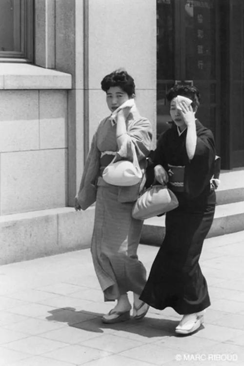 一组老照片带你去看看50年代的日本是什么样的