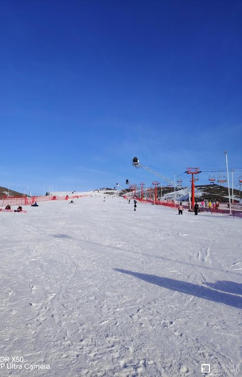 2023年11月17日星期五请欣赏阿勒泰市将军山滑雪场一角