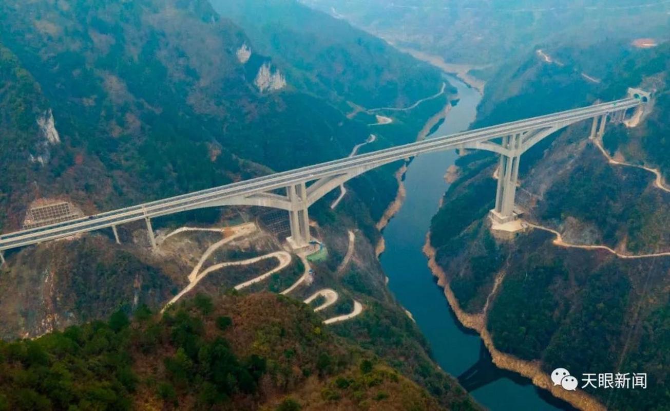 【世界超级大桥故事96|贵黄高速公路甘溪特大桥:一桥通南北 千年