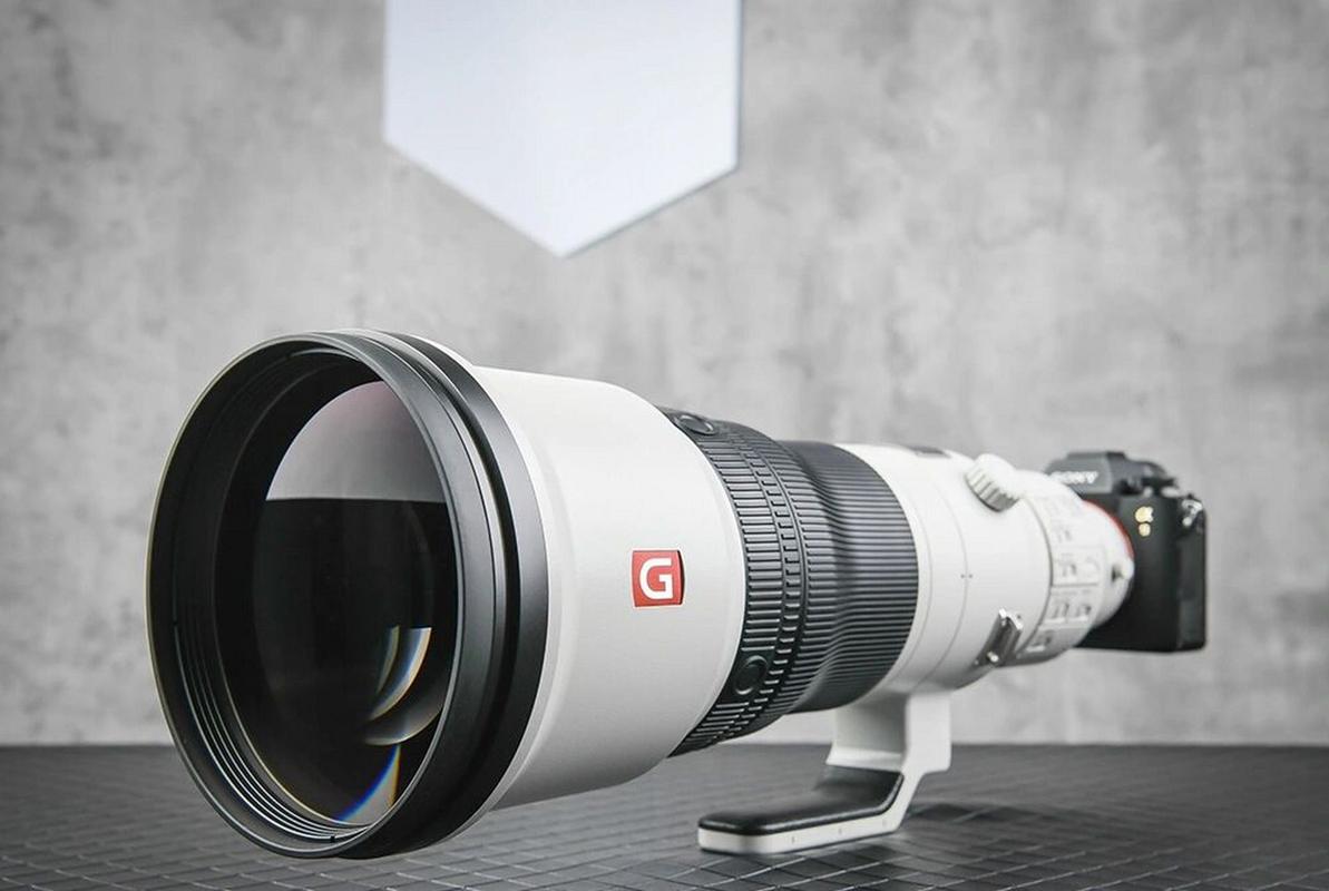 作为索尼迄今为止最长焦的远摄定焦镜头,g大师镜头fe 600mm f4 gm oss